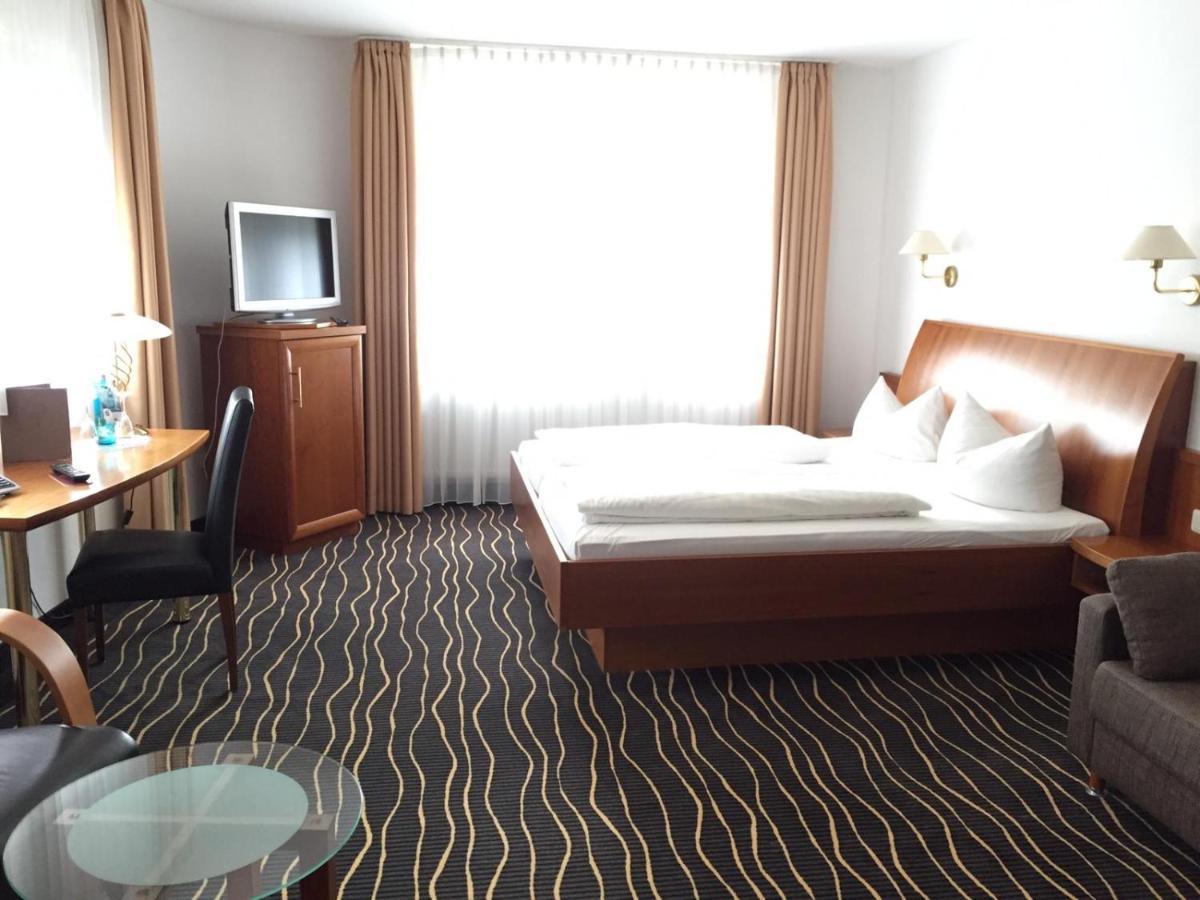 Hotel Zur Schoenen Aussicht マルクトハイデンフェルト エクステリア 写真