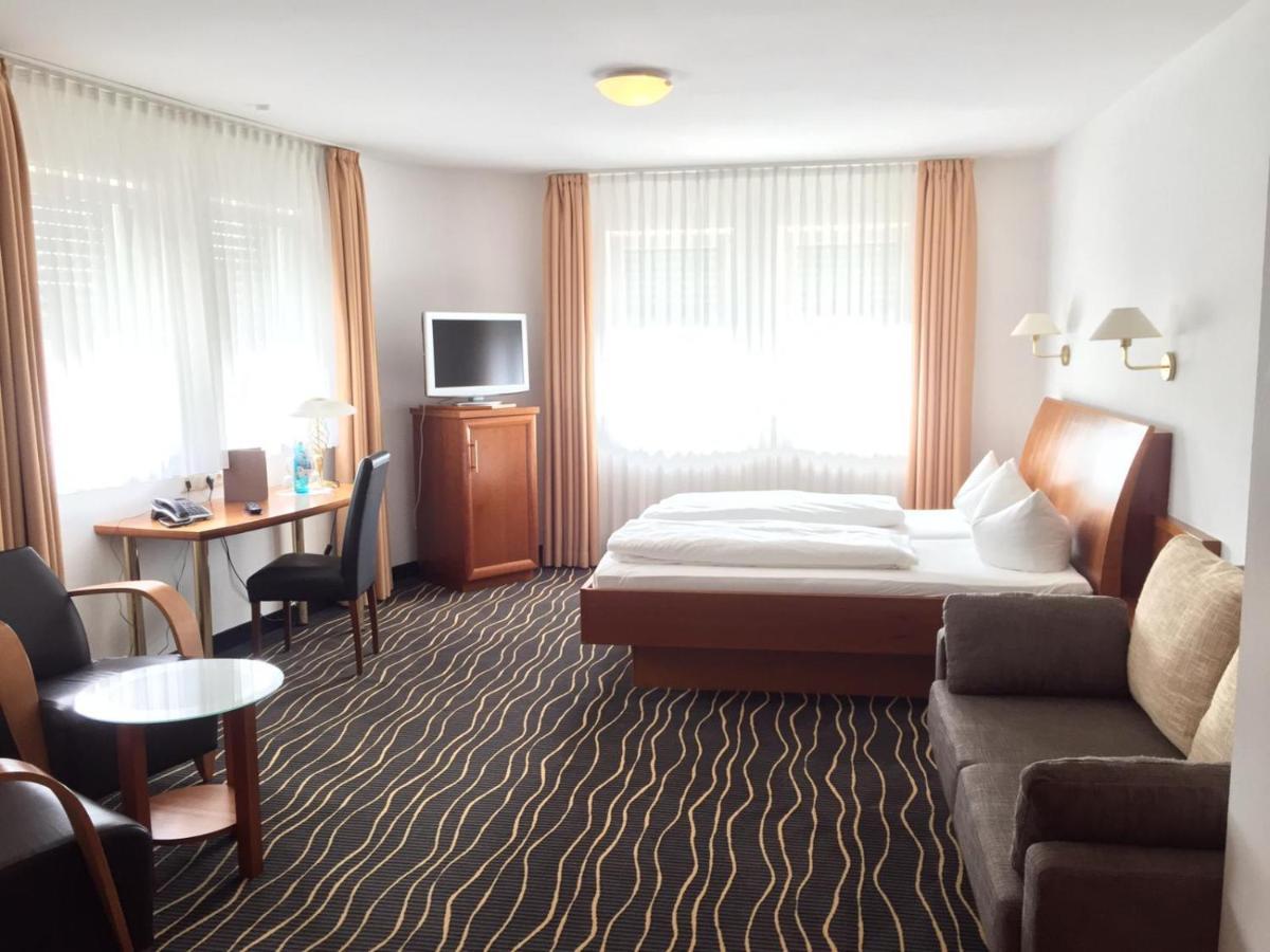 Hotel Zur Schoenen Aussicht マルクトハイデンフェルト エクステリア 写真